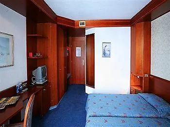 Ξενοδοχείο Europa 4*