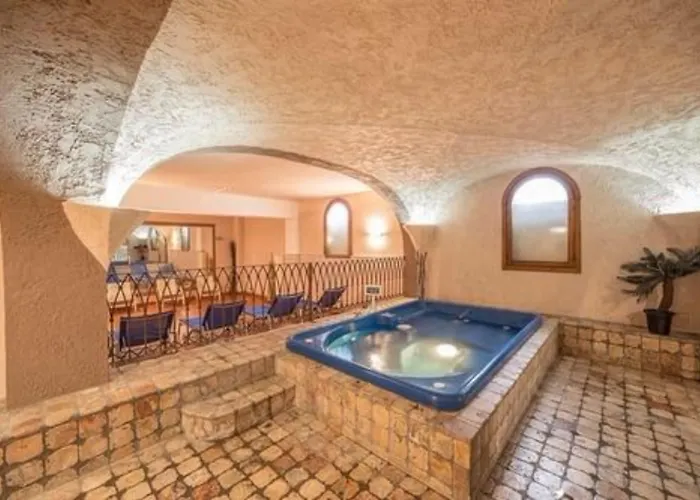 מלון Europa ברויל-קרוויניה